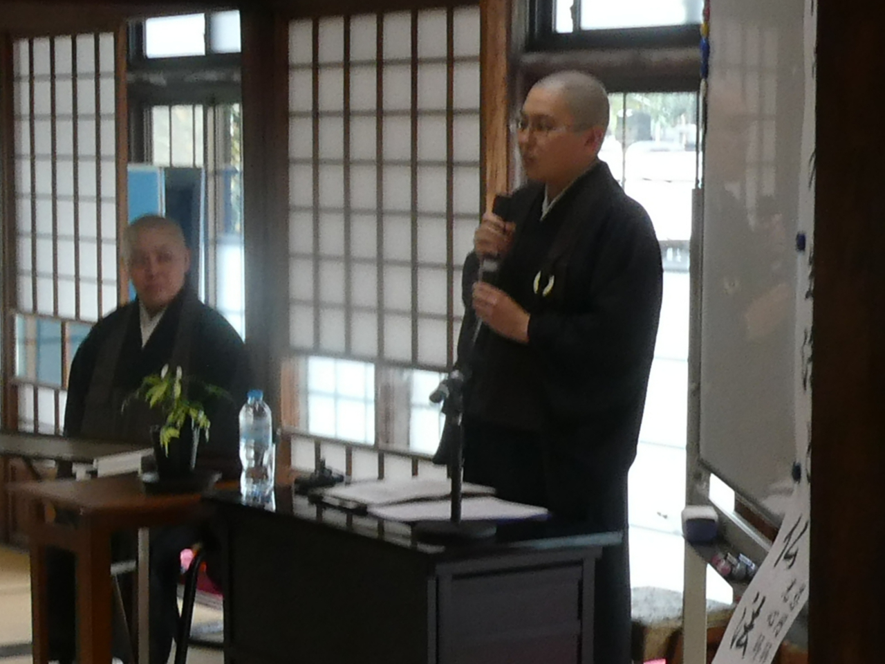 尼僧さんが来た
