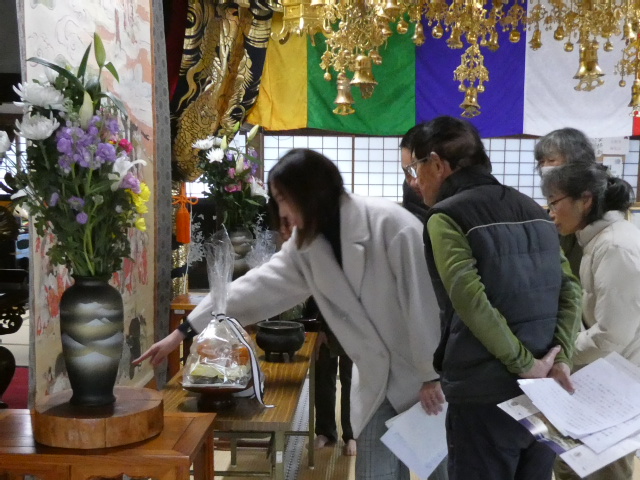 涅槃図公開展 初日の様子