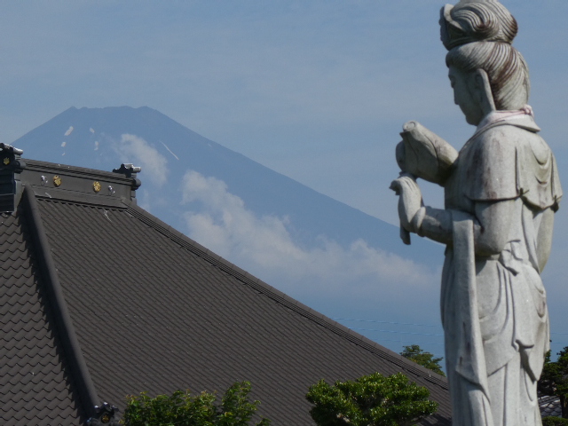 2025.6.28の富士山と観音様